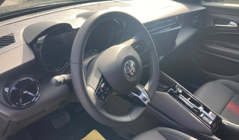 
 Alfa Romeo Junior 1.2 ibrida Ti 145cv edct6 full									