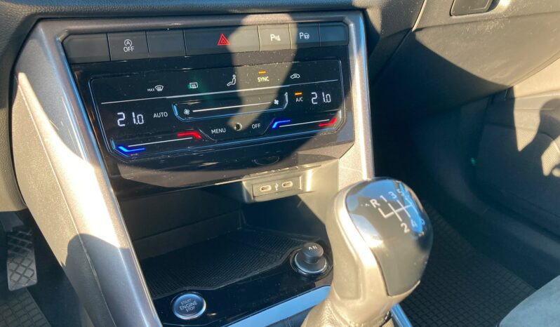
 Volkswagen T-Roc 2.0 tdi Style 115cv full									