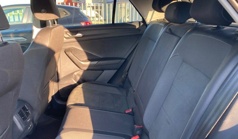 
 Volkswagen T-Roc 2.0 tdi Style 115cv full									