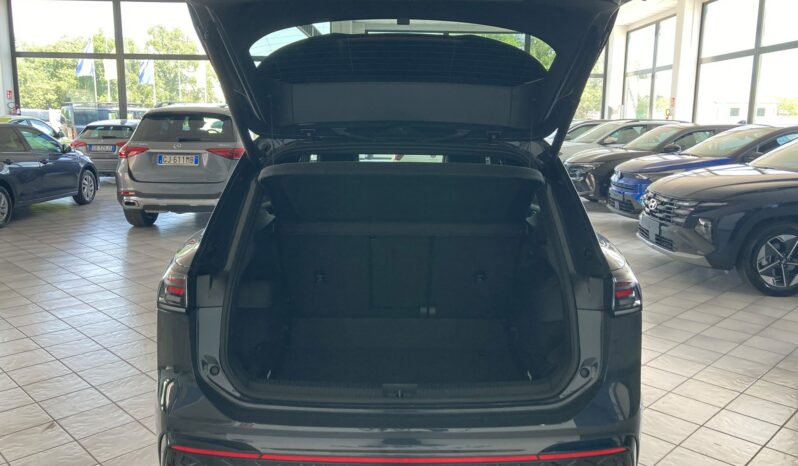 
 Volkswagen Tiguan 2.0 tdi R-Line 4motion 193cv dsg full									