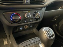 
 Hyundai i10 1.0 mpi Connectline 63cv full									