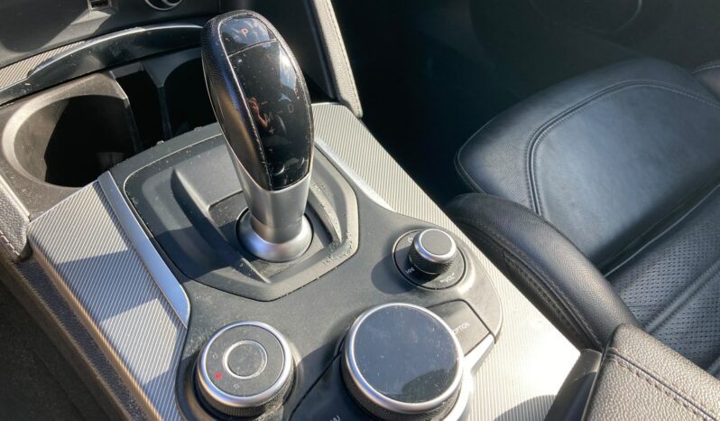 
 Alfa Romeo Stelvio Stelvio 2.2 t Executive Q4 210cv auto full									