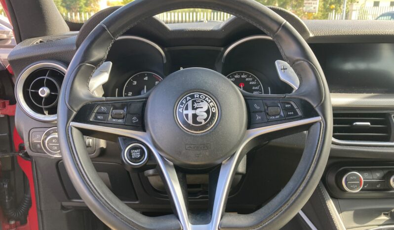 
 Alfa Romeo Stelvio Stelvio 2.2 t Executive Q4 210cv auto full									