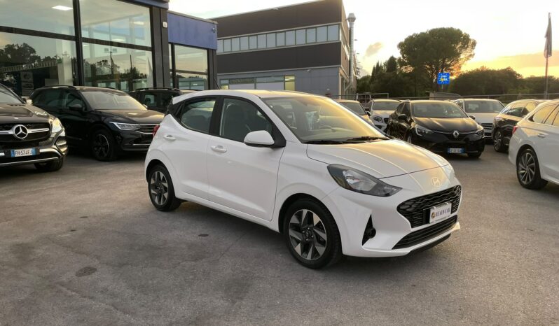 
 Hyundai i10 1.0 mpi Connectline 63cv full									
