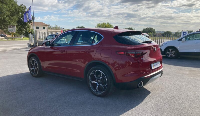 
 Alfa Romeo Stelvio Stelvio 2.2 t Executive Q4 210cv auto full									
