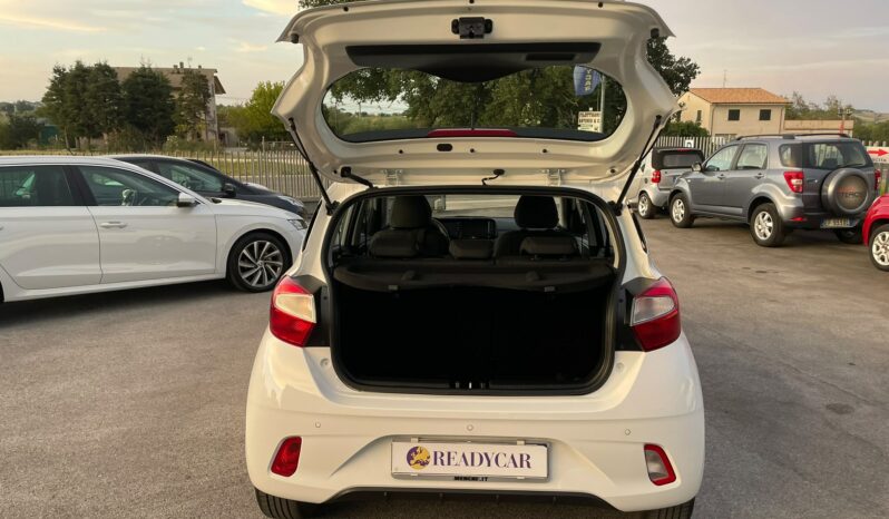 
 Hyundai i10 1.0 mpi Connectline 63cv full									