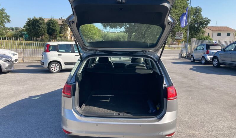 
 Volkswagen Golf Variant 1.4 tgi Comfortline Business full									
