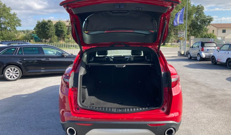 
 Alfa Romeo Stelvio Stelvio 2.2 t Executive Q4 210cv auto full									