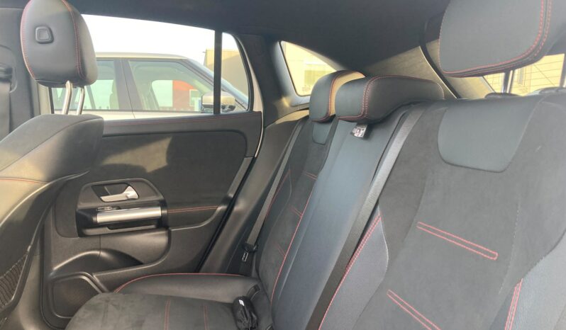
 Mercedes-Benz GLA 200 d Premium auto full									