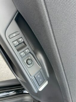 
 Volkswagen T-Roc 1.5 etsi Life 115cv dsg full									