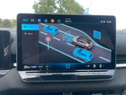 
 Volkswagen T-Roc 1.5 etsi Life 115cv dsg full									