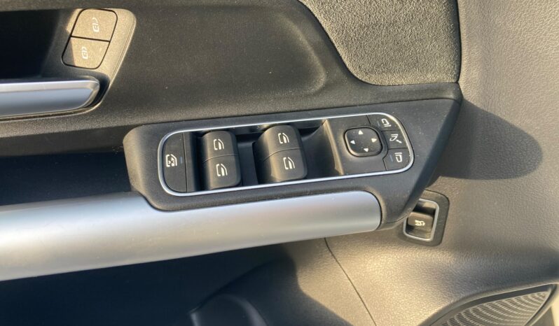 
 Mercedes-Benz GLA 200 d Premium auto full									