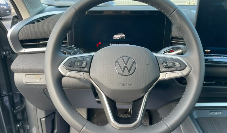 
 Volkswagen T-Roc 1.5 etsi Life 115cv dsg full									