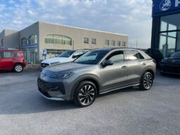 
 Volkswagen T-Roc 1.5 etsi Life 115cv dsg full									