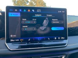 
 Volkswagen Tiguan 2.0 tdi Elegance 150cv dsg full									