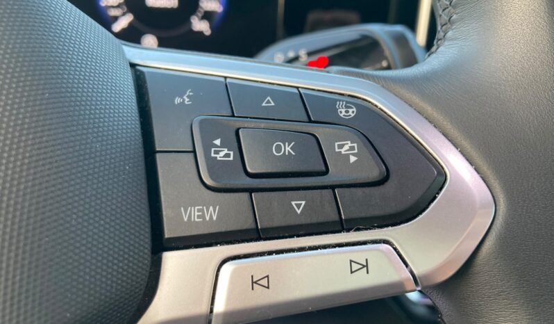 
 Volkswagen Tiguan 2.0 tdi Elegance 150cv dsg full									