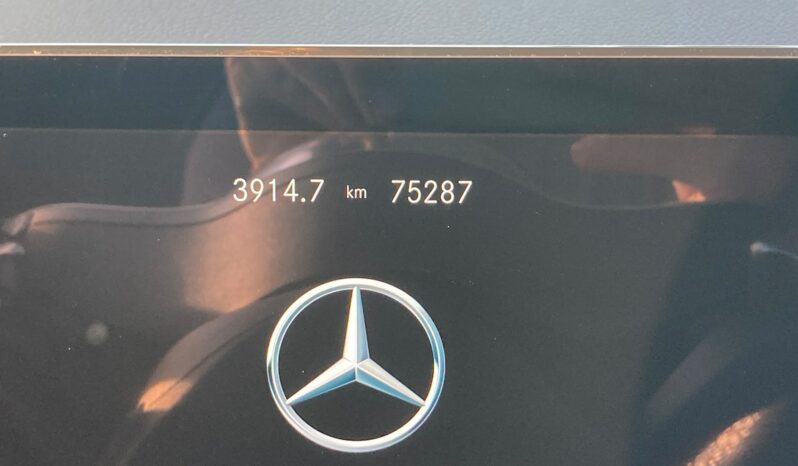 
 Mercedes-Benz GLA 200 d Premium auto full									