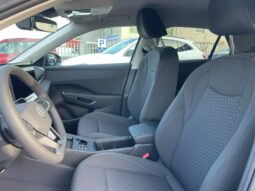 
 Volkswagen T-Roc 1.5 etsi Life 115cv dsg full									