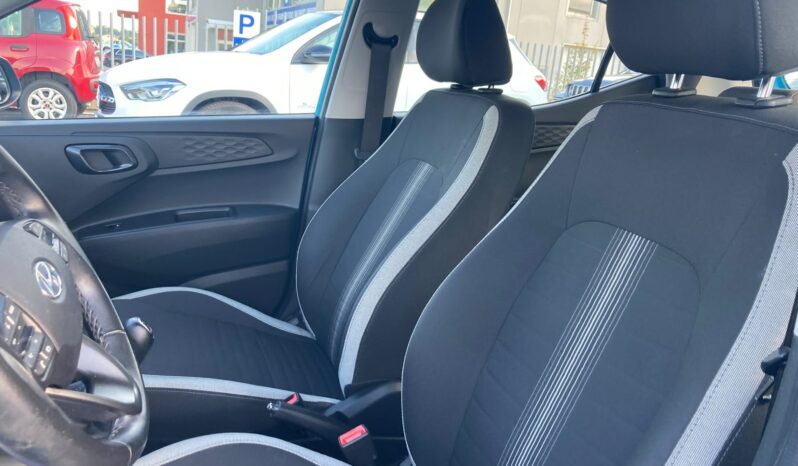 
 Hyundai i10 1.0 Tech econext Gpl full									