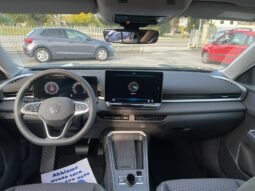 
 Volkswagen T-Roc 1.5 etsi Life 115cv dsg full									
