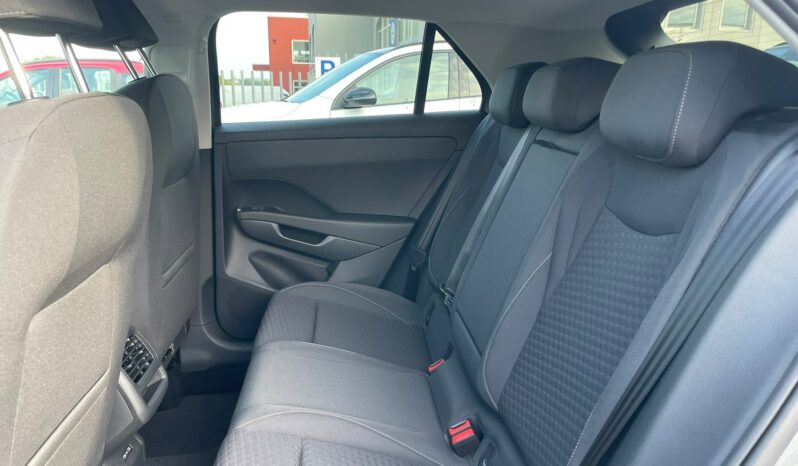 
 Volkswagen T-Roc 1.5 etsi Life 115cv dsg full									